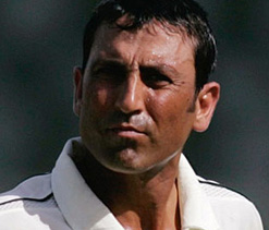 If I`m offered captaincy, I`ll surely consider it: Younis