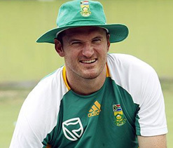 Graeme Smith recovering well from ankle surgery