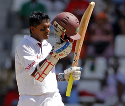 Chanderpaul reaches elite group as Australia seize control