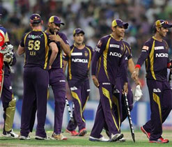 IPL 2012: Dhoni-Gambhir showdown today as CSK take on KKR