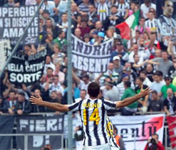 Goal feast takes Juve closer to the title