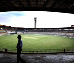 Bangalore corporators demand 450 passes for each IPL match!