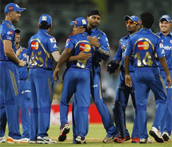 Confident Mumbai take on Pune in clash of neighbours