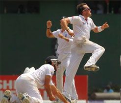 Ten-wicket Swann fires England to big win