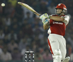We need to train hard: Gilchrist