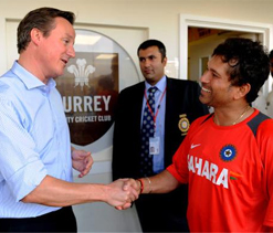 Cameron auctions `most valuable` Sachin`s bat 