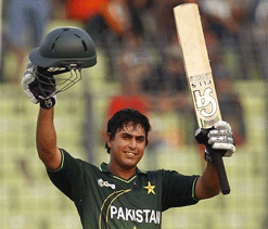 Injured Pak opener Jamshed out of Sri Lanka tour
