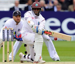 Chanderpaul defying England in Lord`s Test