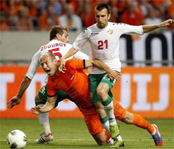 Bulgaria shock Netherlands 2-1