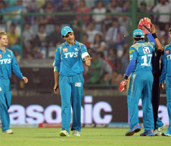 Mini Pune descends at Eden for SRK-Dada grudge match