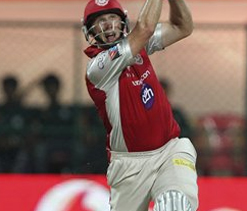 We played one of worst games in IPL: Hussey