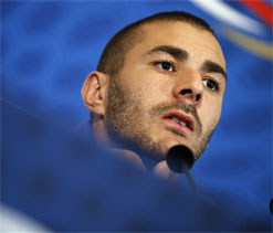 Euro 2012: France play a bit like Spain, says Karim Benzema