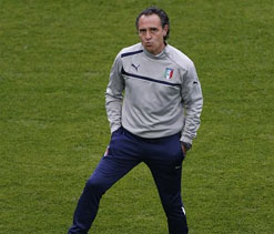 Prandelli will continue as coach for a further two years no matter what, says FIGC president