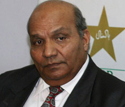 Mistakes in PCB contract list land Intikhab Alam in hot water