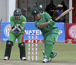 South Africa defeat Bangladesh by 39 runs