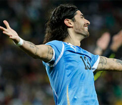 Uruguay striker Abreu considers Botafogo exit