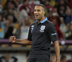 Walcott claims England ‘brimming with confidence’ ahead of Euro QF  	