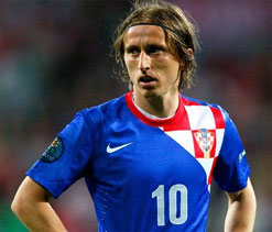 Real Madrid planning £30m bid for Man U target Modric   