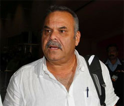 Whatmore slams DRS absence after Pak faces barrage of umpiring errors