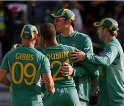 Proteas take to mountains for team building exercise