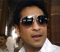 Will let everyone know when I`ll stop playing cricket: Sachin