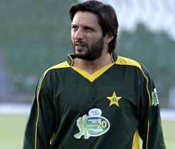 Pakistan team manager denies claims Afridi barred from speaking to media
