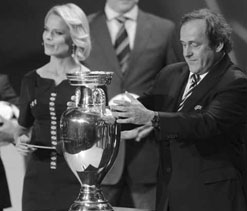 From leading light to gunning for a fight - Platini feels the heat on eve of Euro 2012