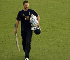 Australia still aiming for top spot despite England hammering, says Clarke