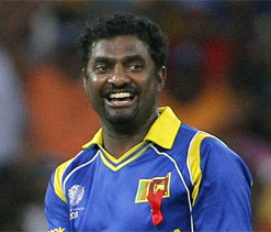 Muralitharan to play for Melbourne Renegades in Big Bash