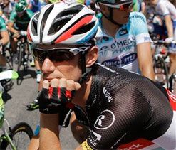 Tour de France: Police questions Schleck as he fails dope test