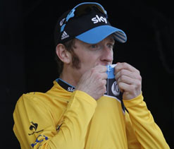Bradley Wiggins clinches Tour de France
