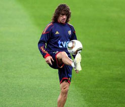 Puyol resumes Barcelona training after two-month lay-off