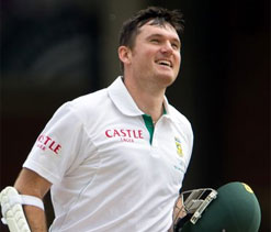 Smith returns to South Africa for birth of his first child