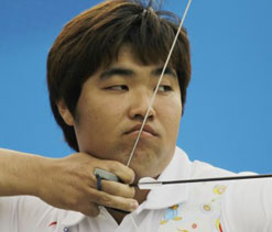 `Blind` archer smashes London Olympics` first world record