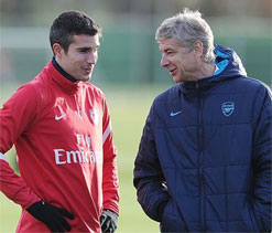 Arsenal have received no offers for Robin van Persie: Wenger