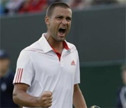 Youzhny slams Federer critics 