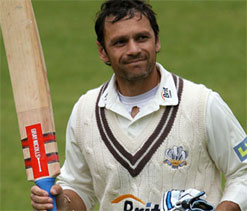Ramprakash to quit first-class cricket after 25 years 	