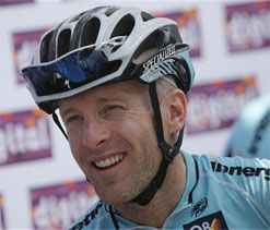 Armstrong says teammates’ testimonies over dope charges ‘reek of vendetta’