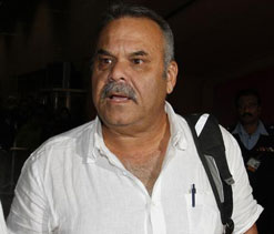 Coach Whatmore has no problem with Pak players playing in SLPL