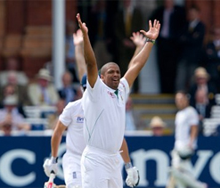 South Africa in commanding position at stumps on Day 3