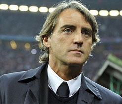 Mancini hopes Balotelli doesn’t repeat last season’s Anfield misdemeanors against Reds