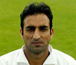 New Pak bowling coach vows to produce new ``Waqars and Waseems``
