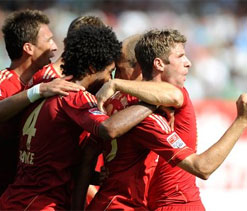 Bundesliga 2012: Bayern triumph in Bavarian derby