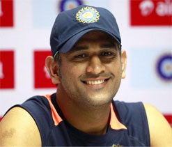 Dhoni warns teammates against taking NZ pacers lightly