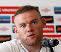 Rooney rubbishes reports about leaving Manchester United