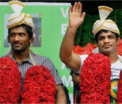 WFI felicitates London Olympics medallists
