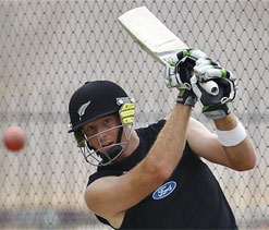 We`ll look to score 450 and take early wickets: Guptill