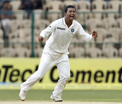 Six wickets on unhelpful pitch is good show: Ojha