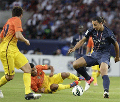 Brazil winger Lucas joins PSG for 43 million euros