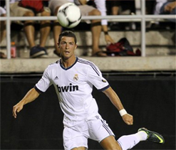 Cristiano Ronaldo double helps Real Madrid down AC Milan 5-1